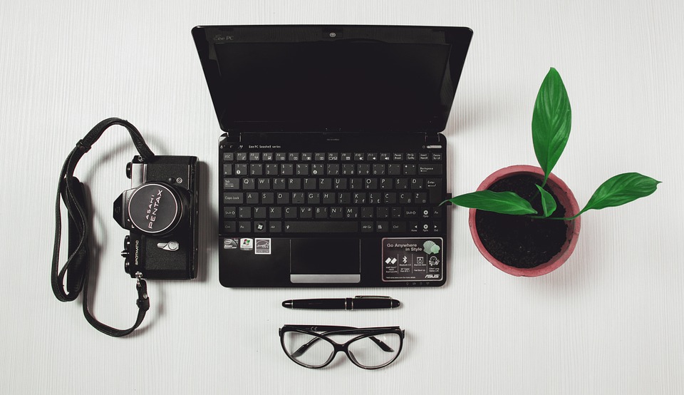 black laptop
